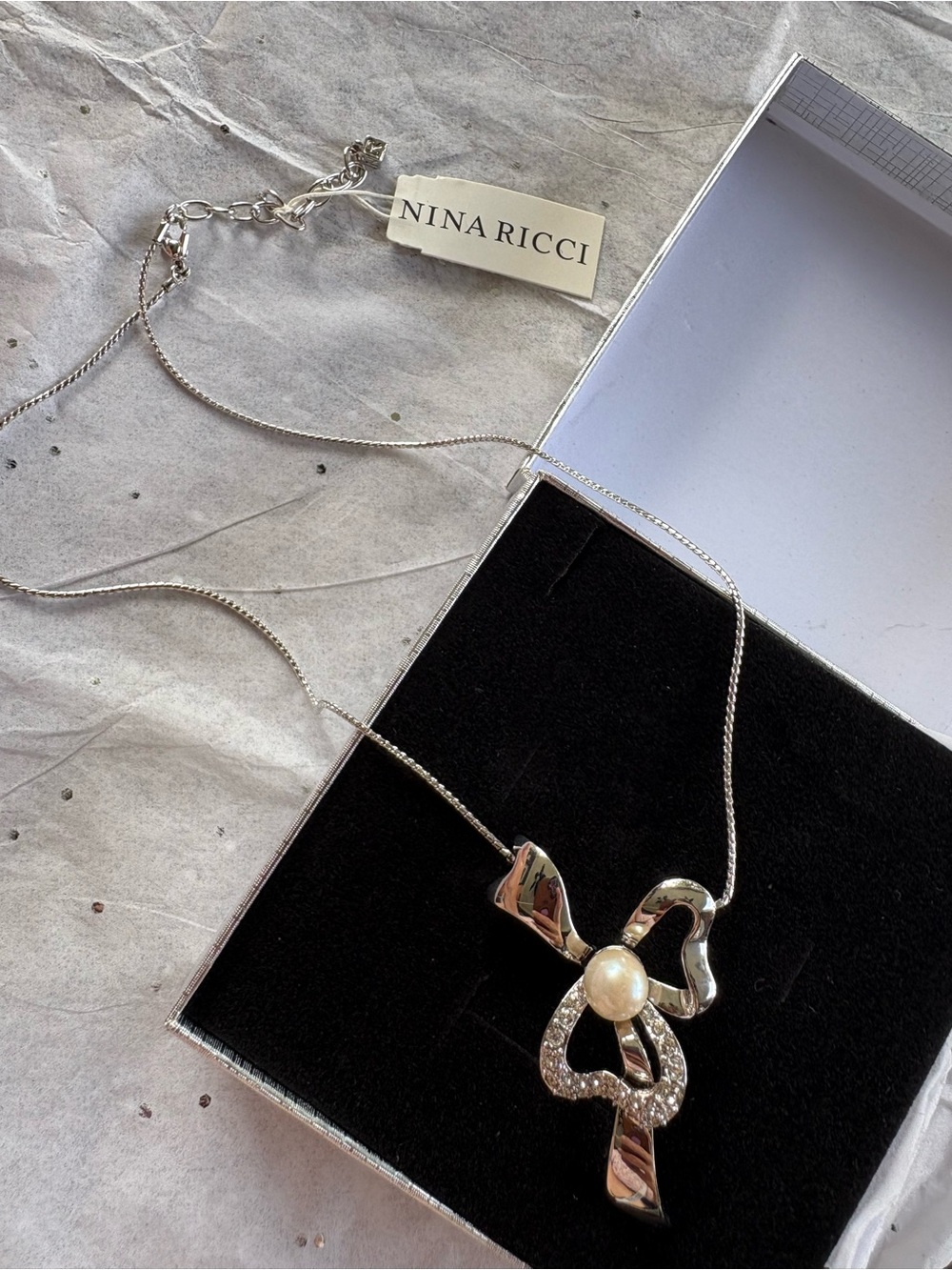 Vintage Nina Ricci Silver Bow Pearl Rhinestone Necklace NWT Signed NR